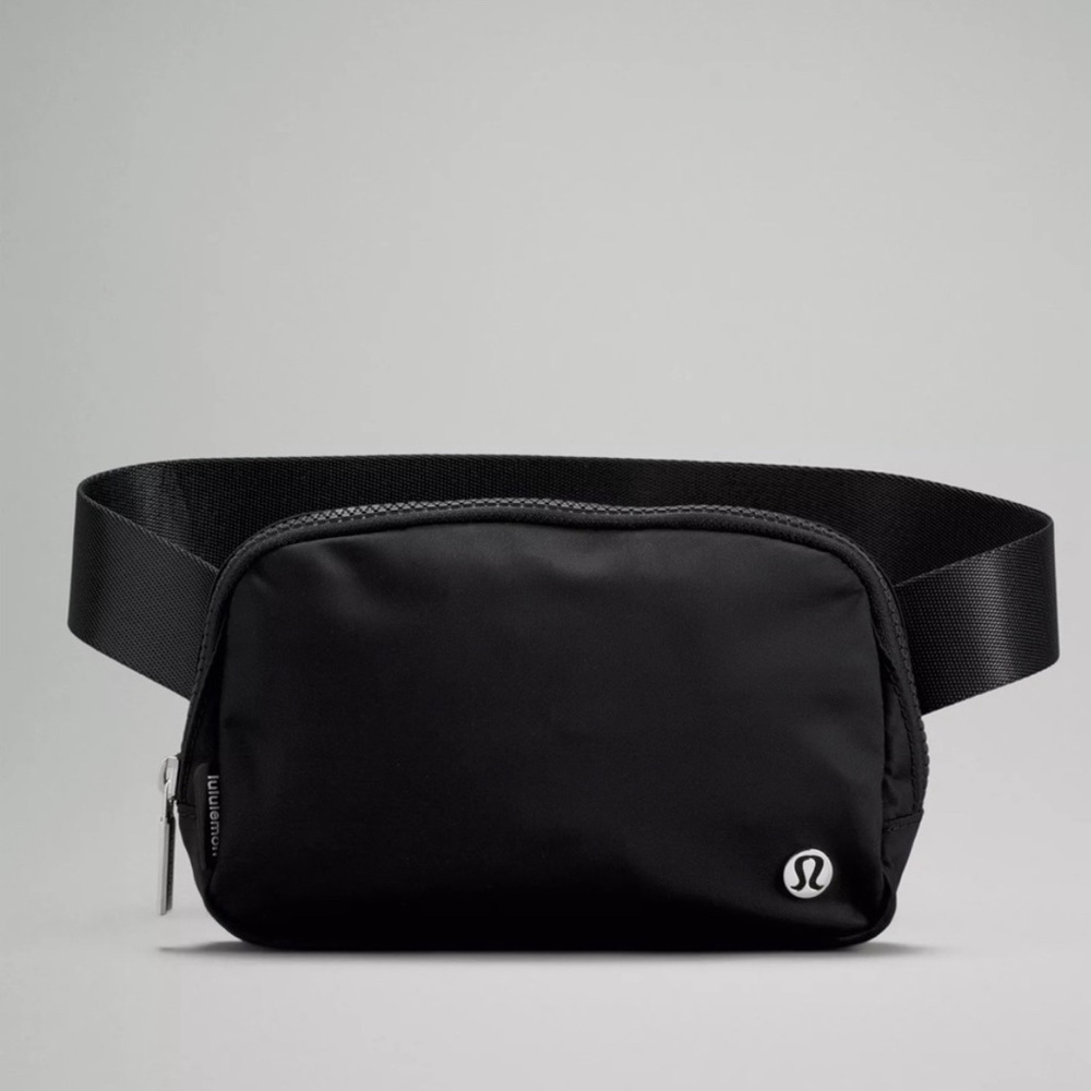 Lululemon NWT Everywhere Belt Bag
